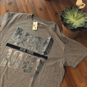 Men’s Aeropostale T shirt